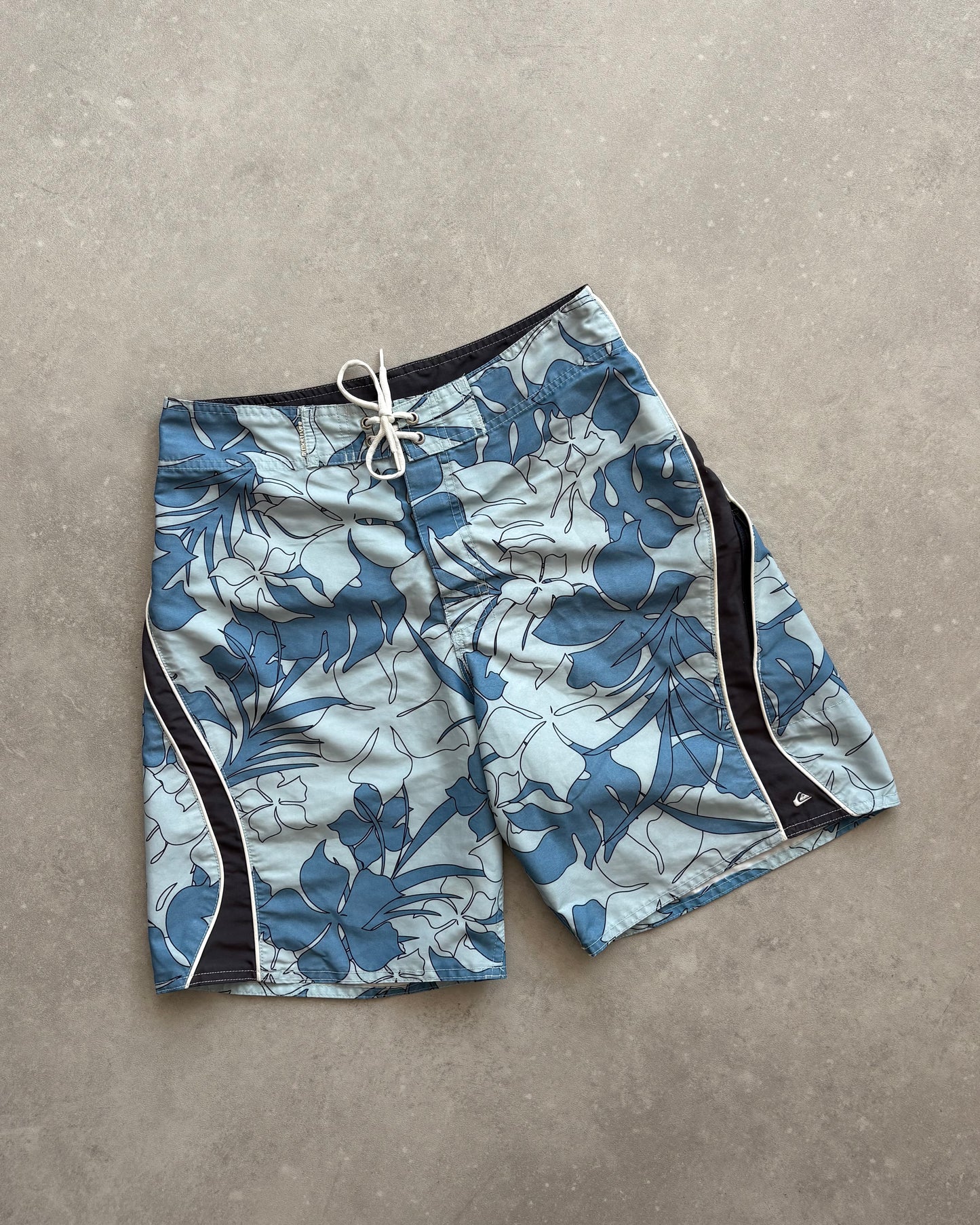 Vintage Quiksilver Boardshorts (28)