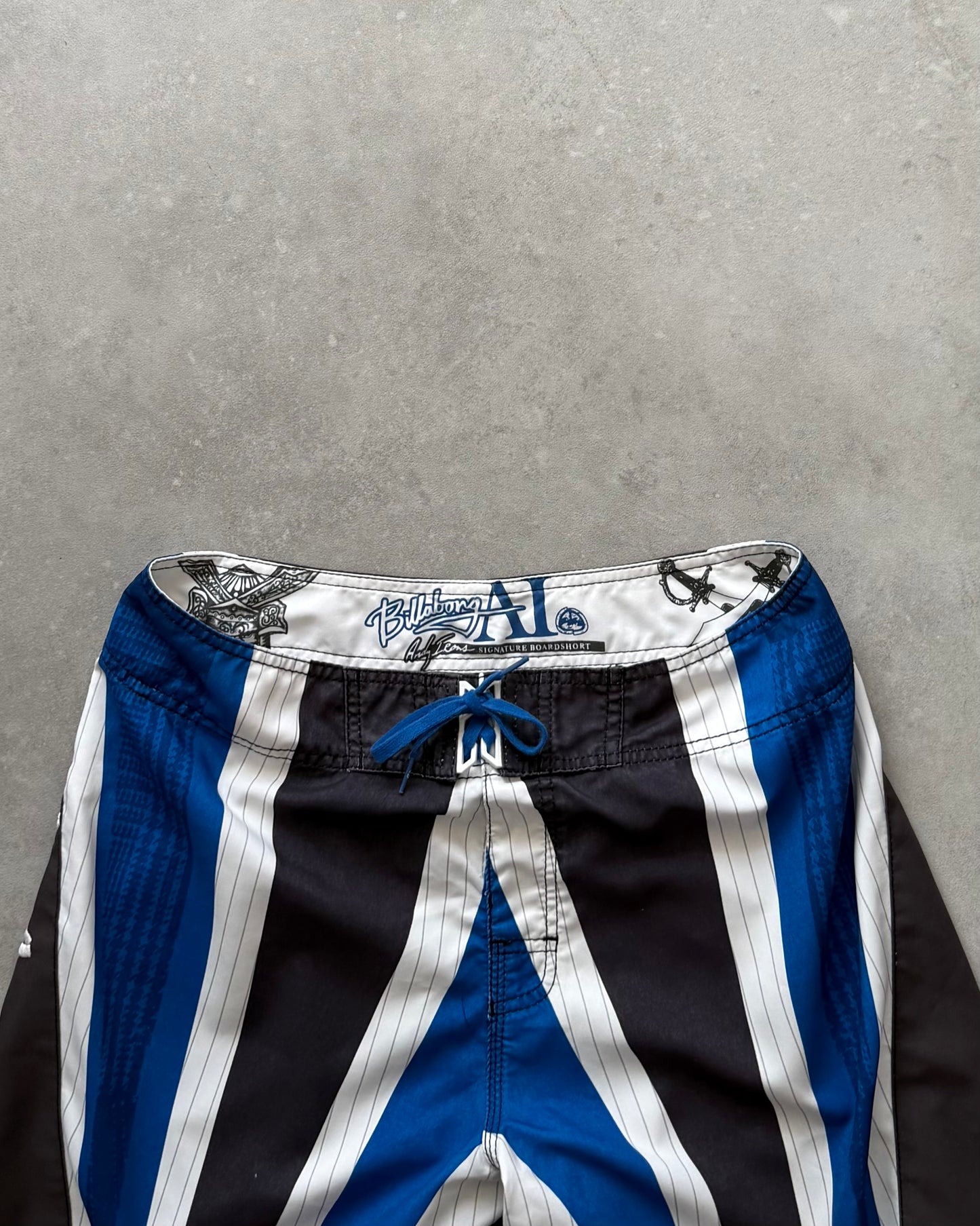 Vintage Billabong Andy Irons Samurai Boardshorts (34)