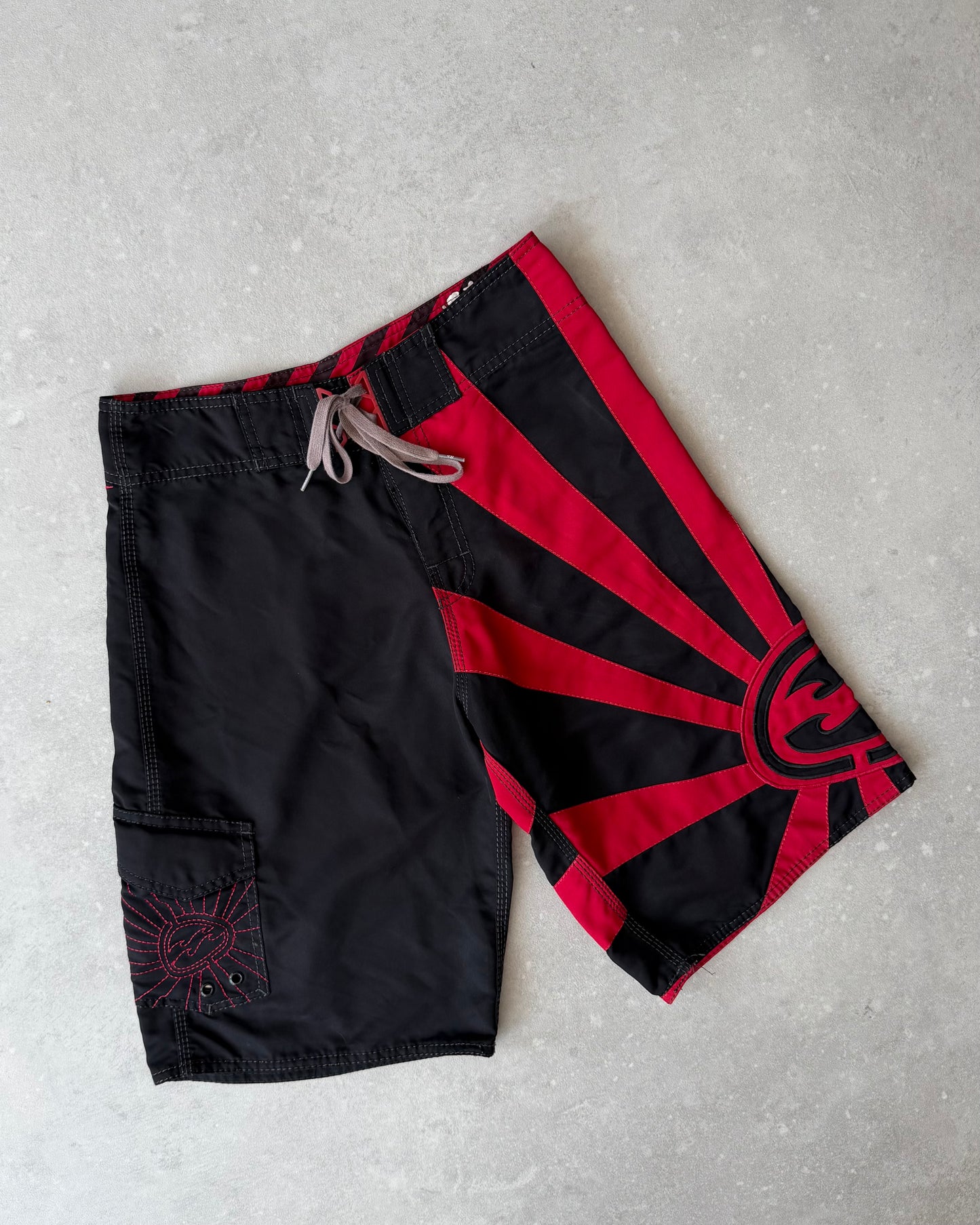Vintage Billabong Andy Irons Rising Sun Boardshorts (28)