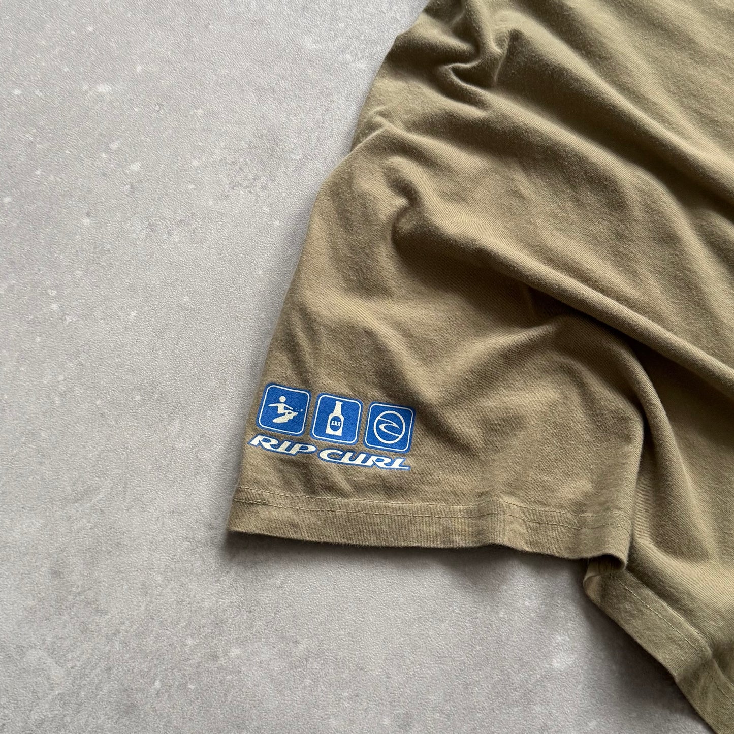 00’s Rip Curl ''Search Sessions'' T-shirt (M)