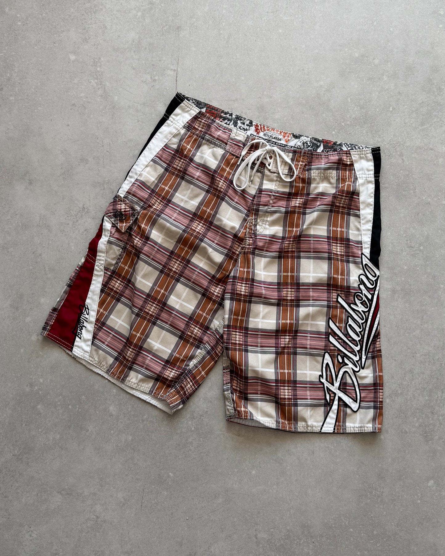 Vintage Billabong Mark Occhilupo Boardshorts (34)