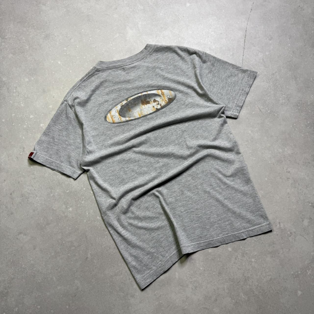 2000’s Oakley T-shirt