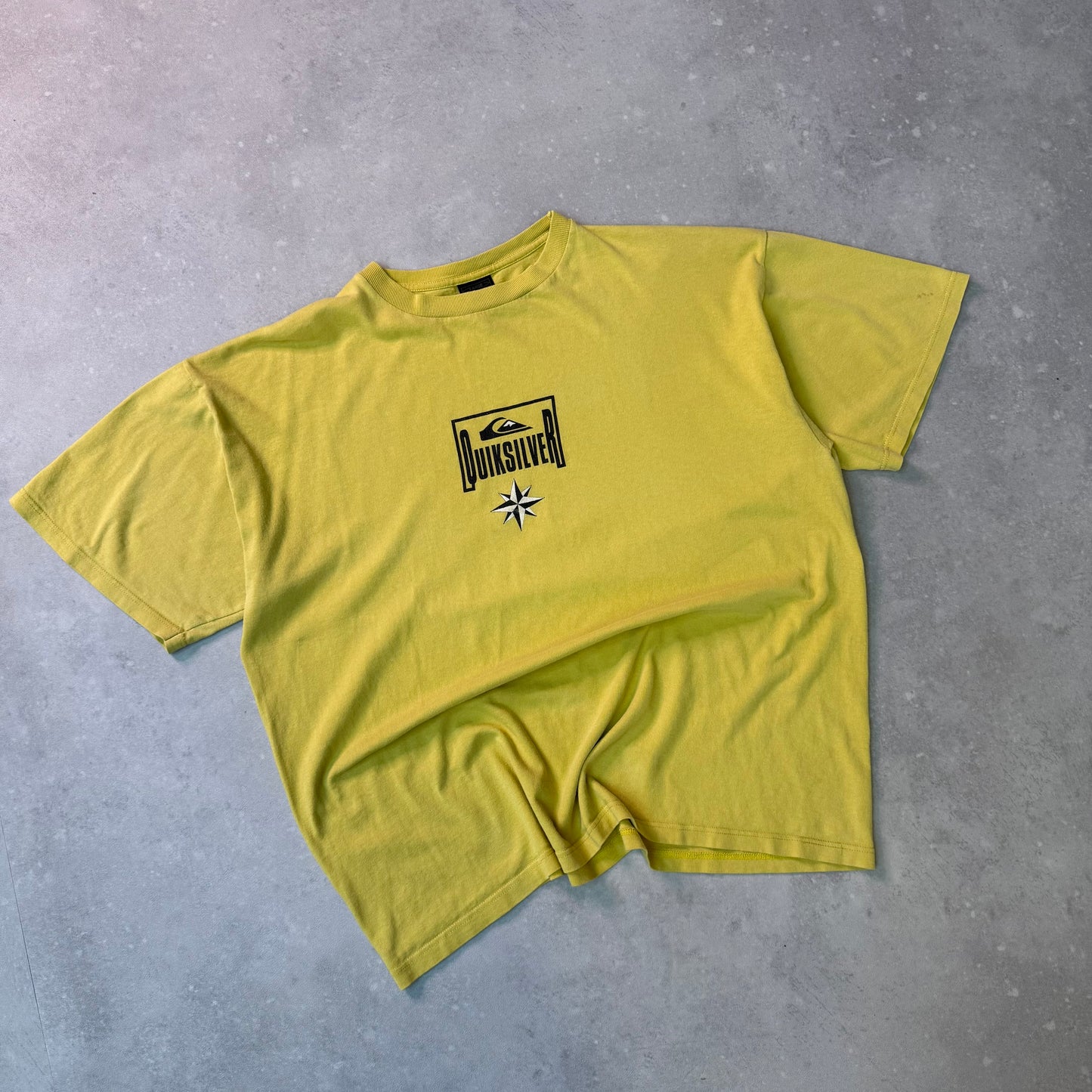 90’s Quiksilver T-shirt (M)
