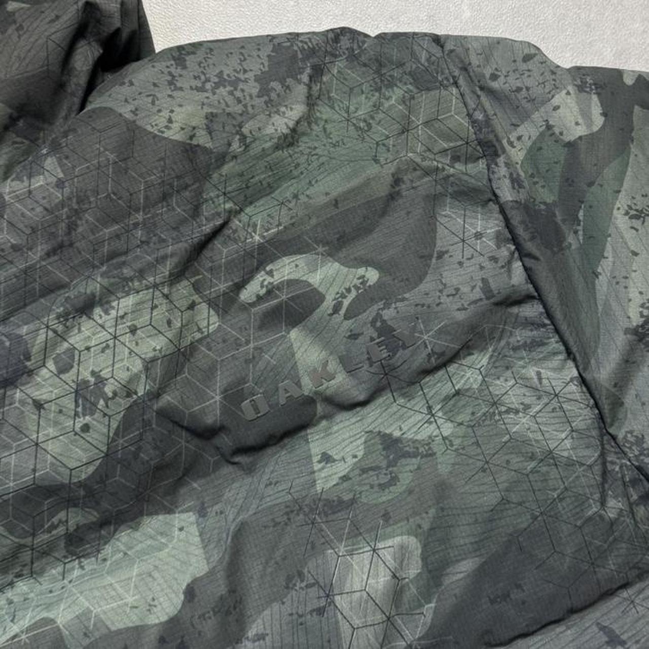 Oakley Duck Down Puffer Jacket (L)