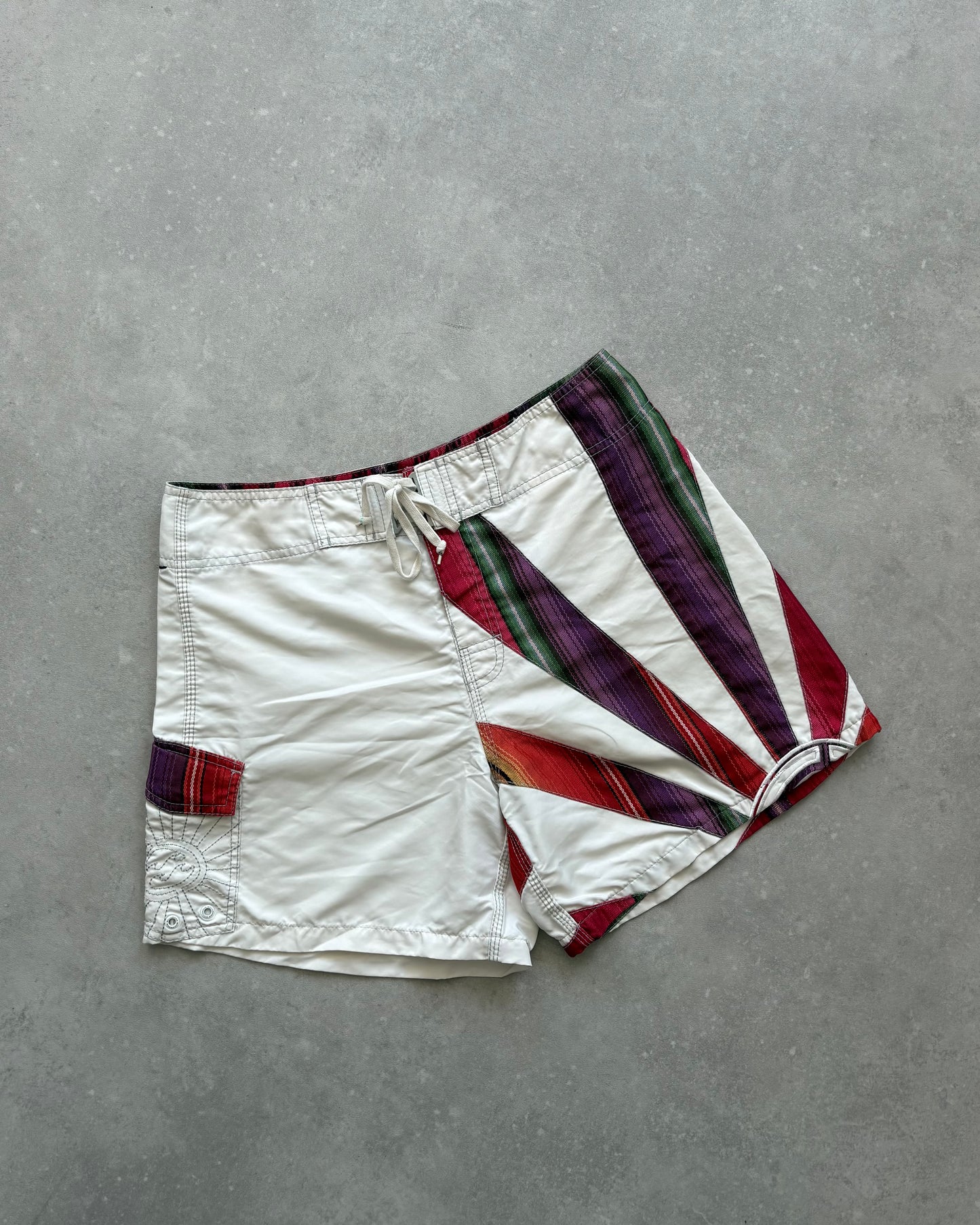 Vintage Billabong Andy Irons Rising Sun Boardshorts (32)