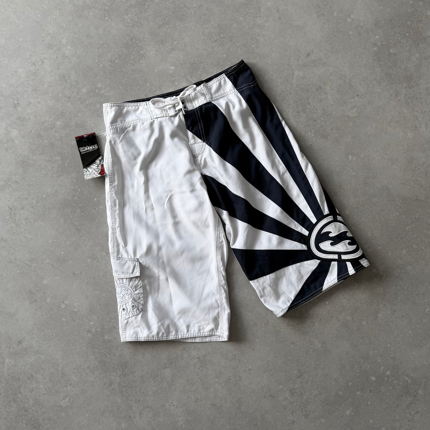 BNWT Vintage Billabong Andy Irons Boardshorts (28)