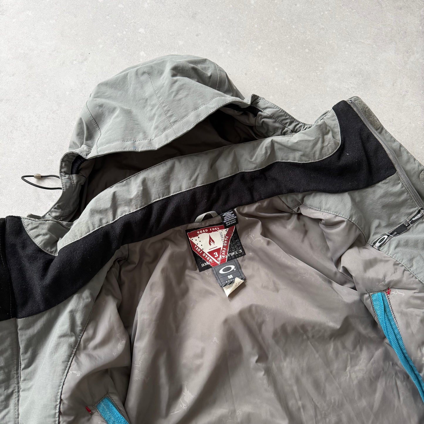 00’s Oakley Road Fuel Snow Jacket (M)