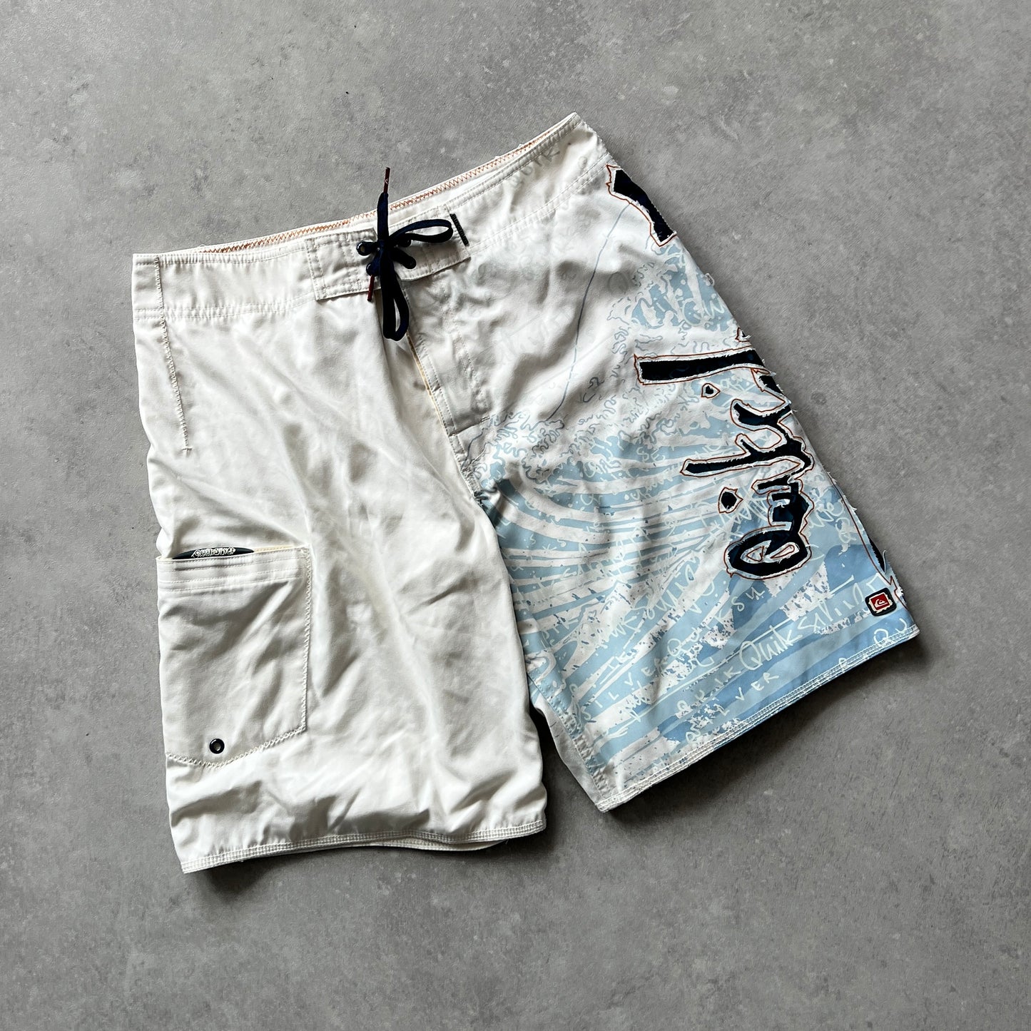Vintage Quiksilver Boardshorts (30)