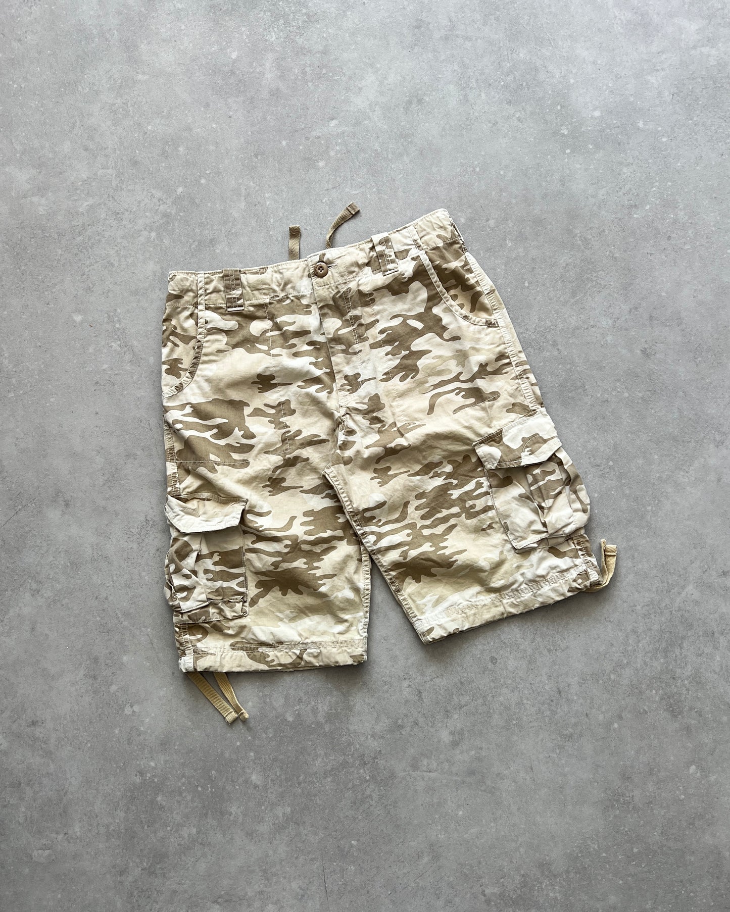 Vintage O’Neill Cargo Shorts (34)