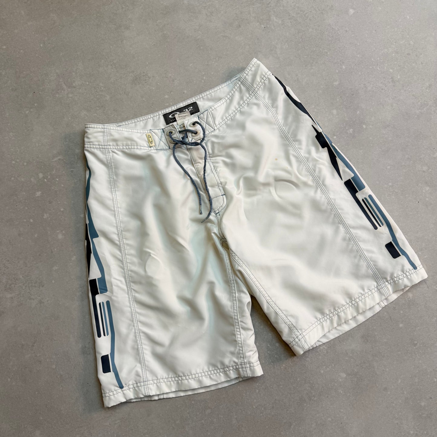 00’s Oakley Board Shorts (32)