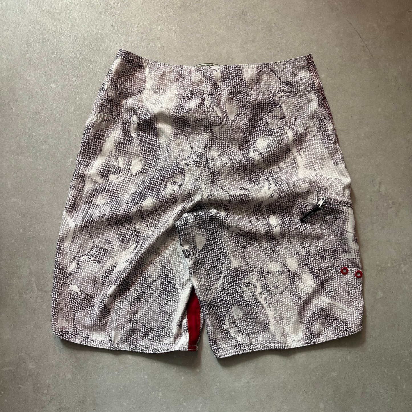 00’s Billabong “Optic Illusions” Boardshorts (33)