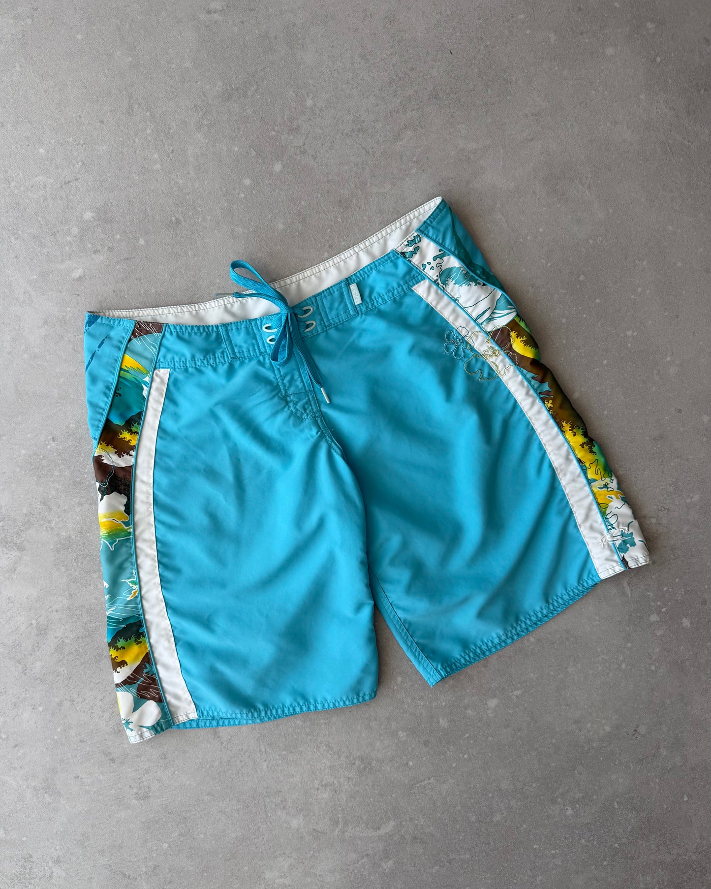 Vintage O’Neill Women’s Boardshorts (32)