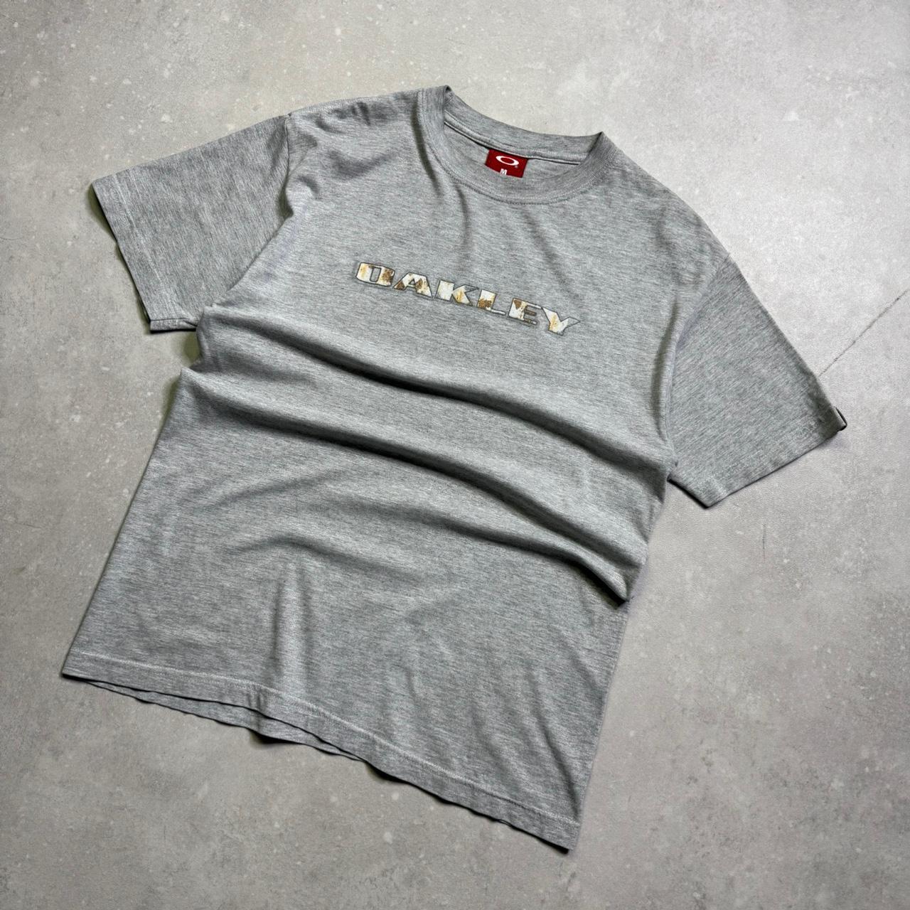 2000’s Oakley T-shirt
