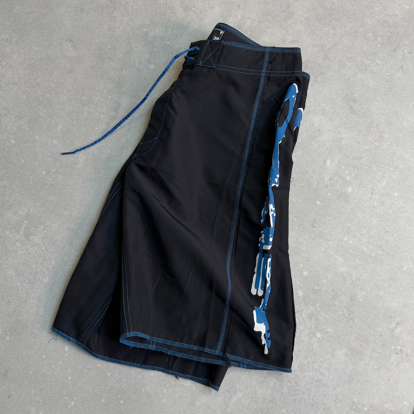 00’s Oakley Board Shorts (34)