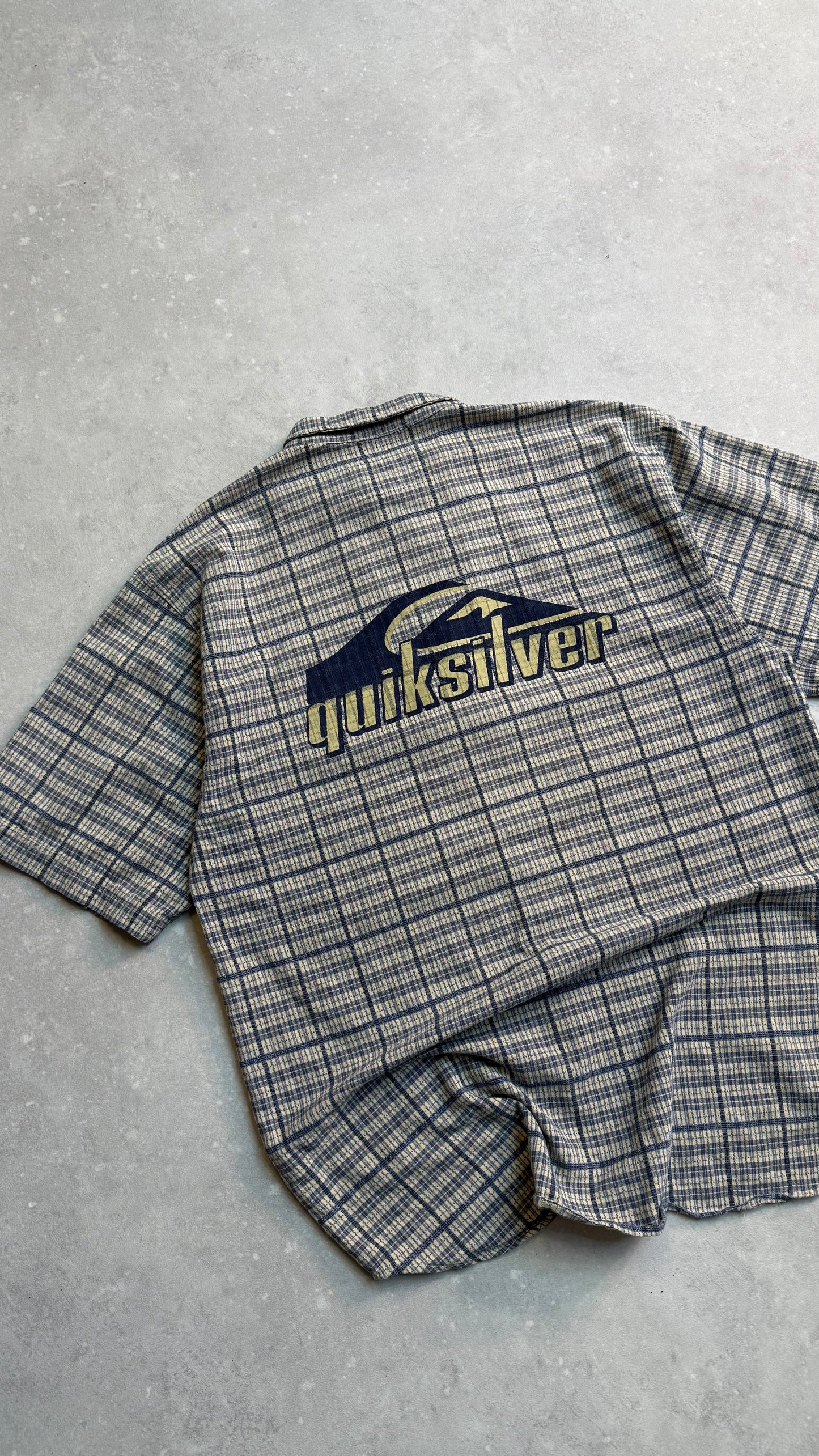90's Quiksilver Big Logo Shirt (XXL)