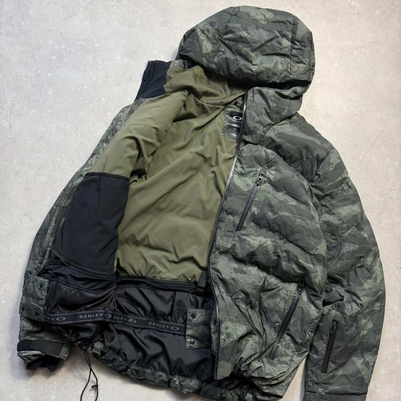 Oakley Duck Down Puffer Jacket (L)