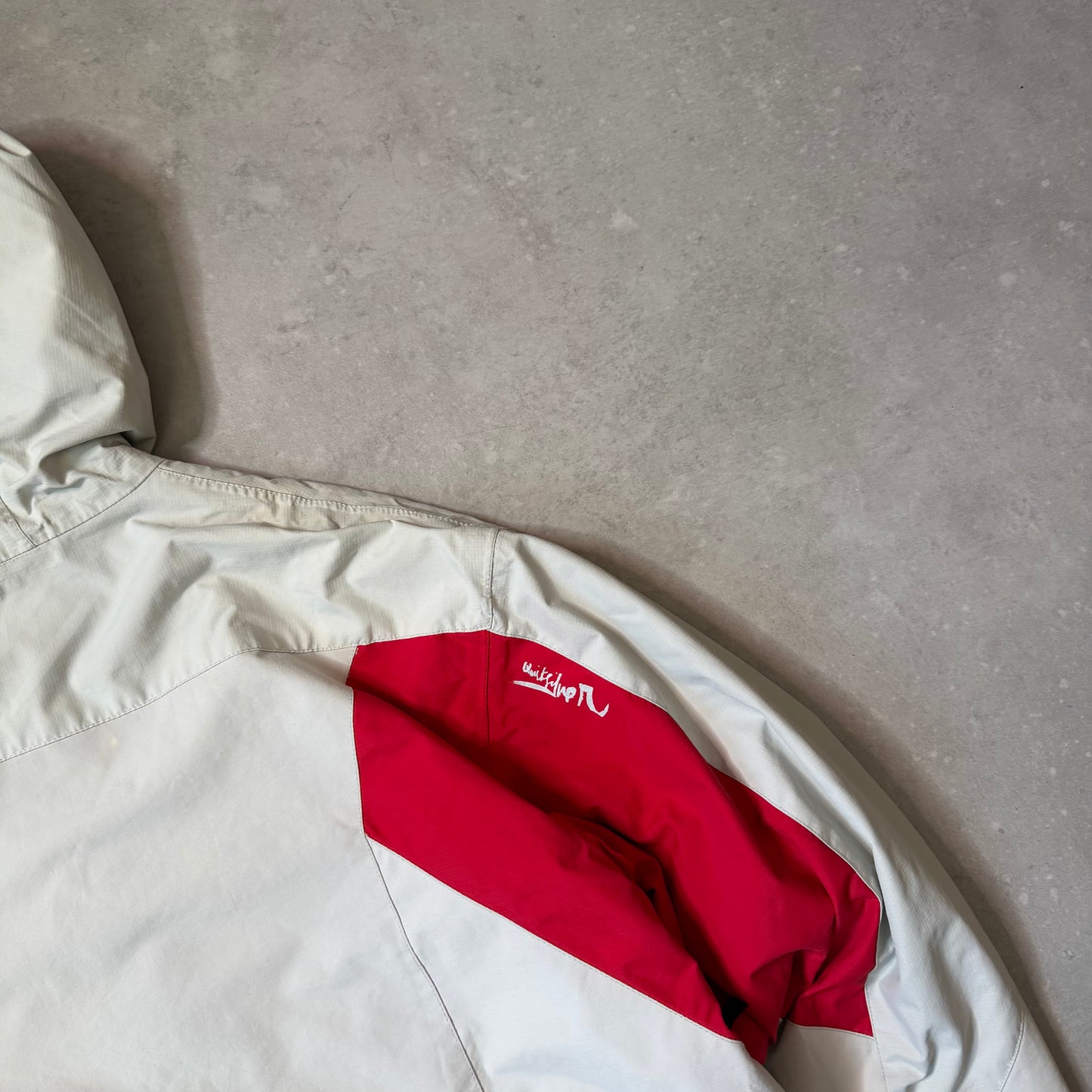 00’s Quiksilver Snow Jacket (S)