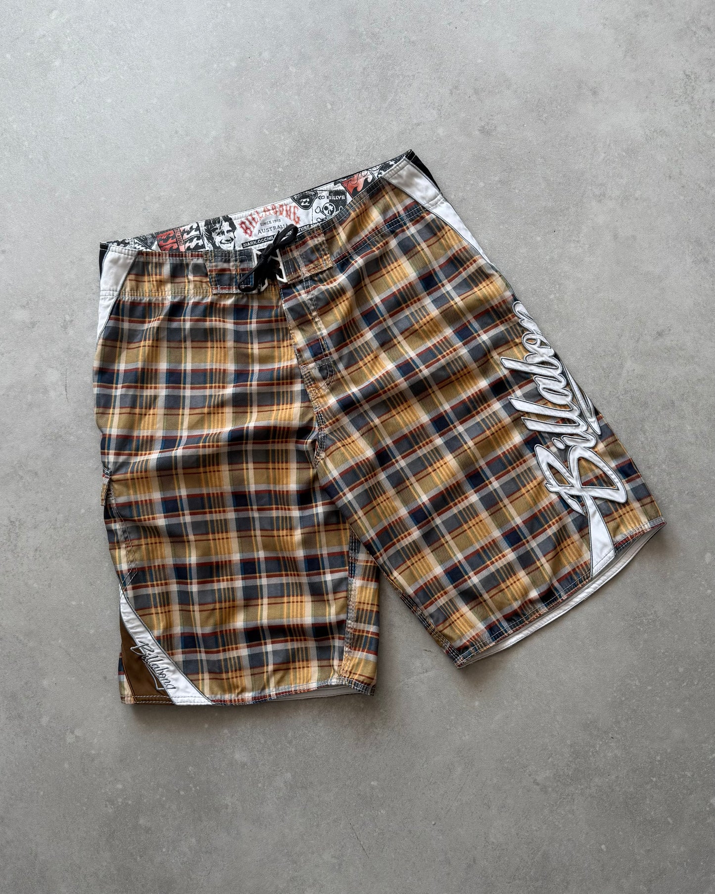 Vintage Billabong Mark Occhilupo Boardshorts (34)