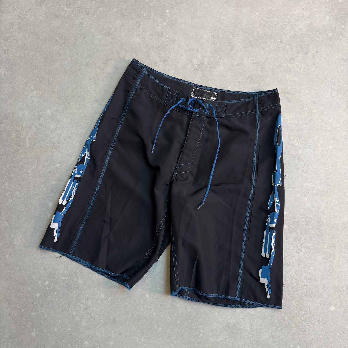 00’s Oakley Board Shorts (34)
