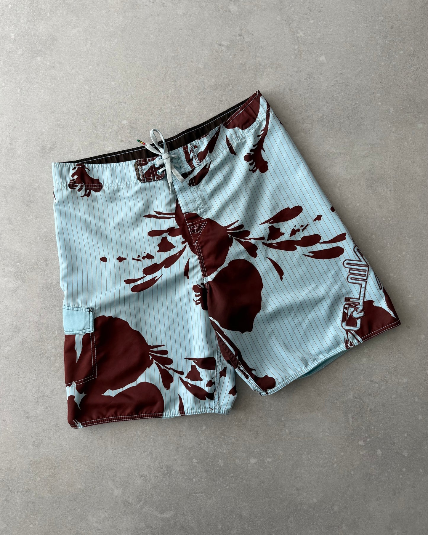 Vintage Quiksilver Women’s Boardshorts (36)