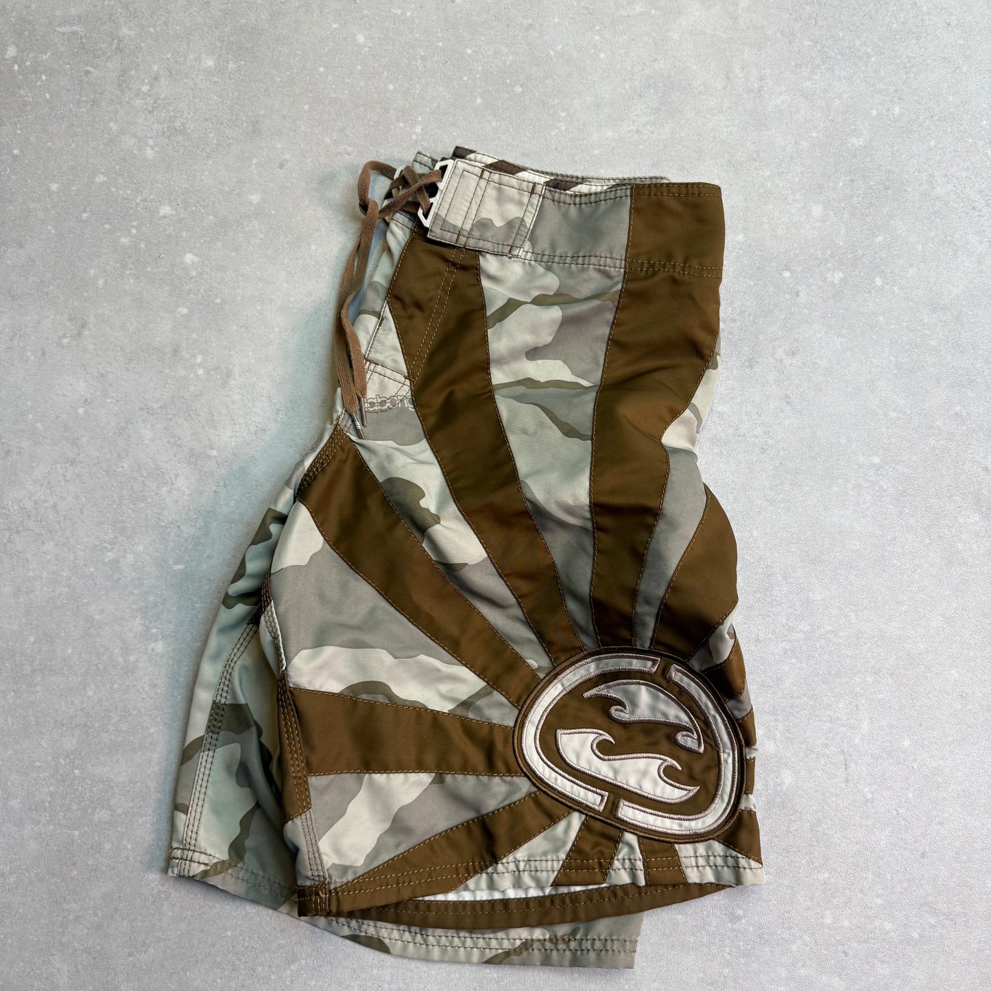 00’s Billabong Andy Irons Boardshorts (32)