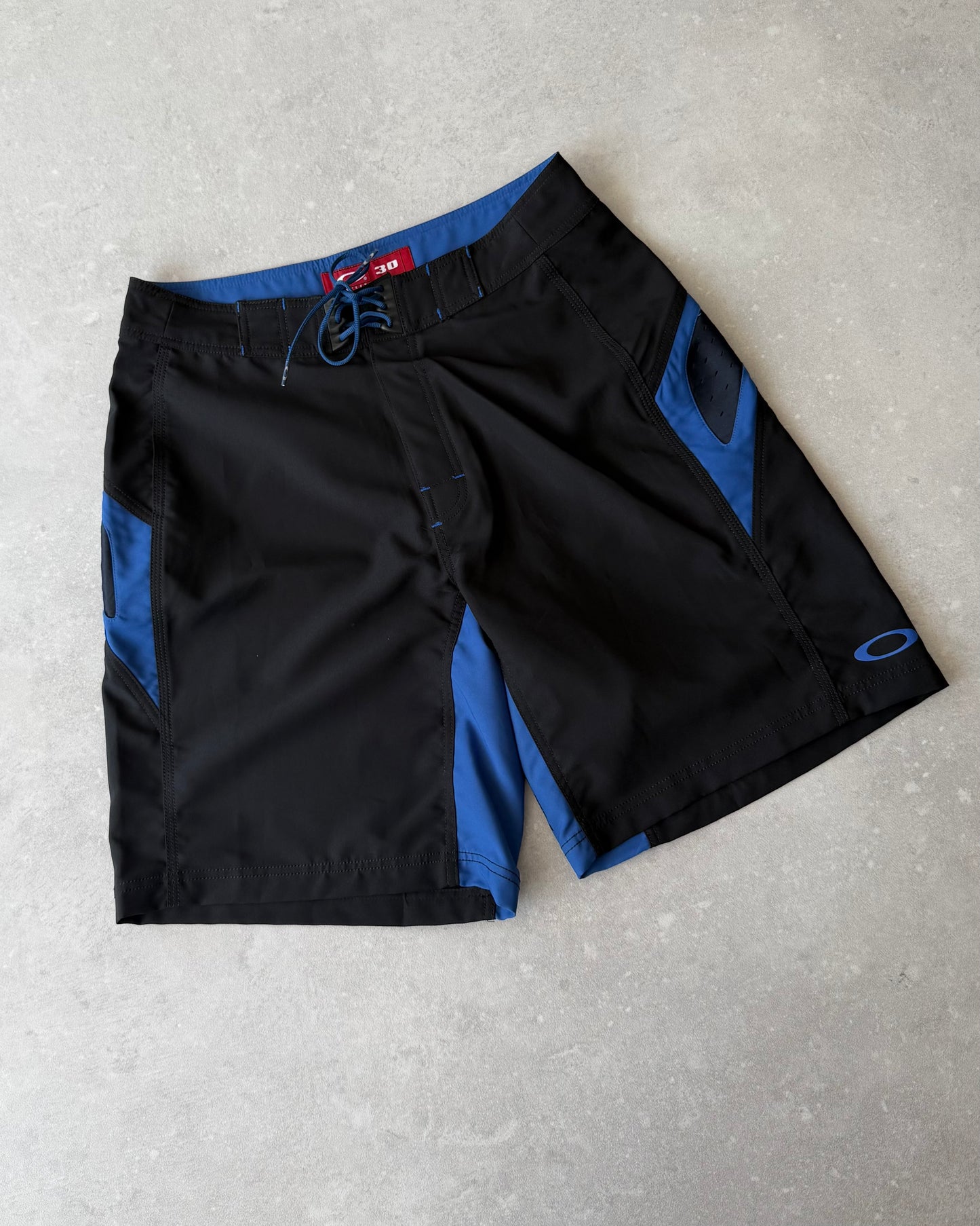 Vintage Oakley Boardshorts (30)