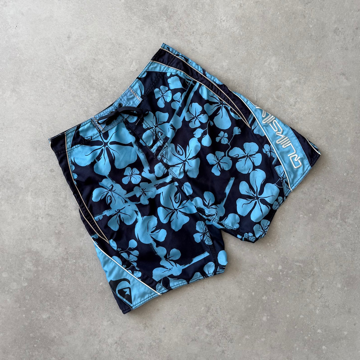 00's Quiksilver Boardshorts (31)