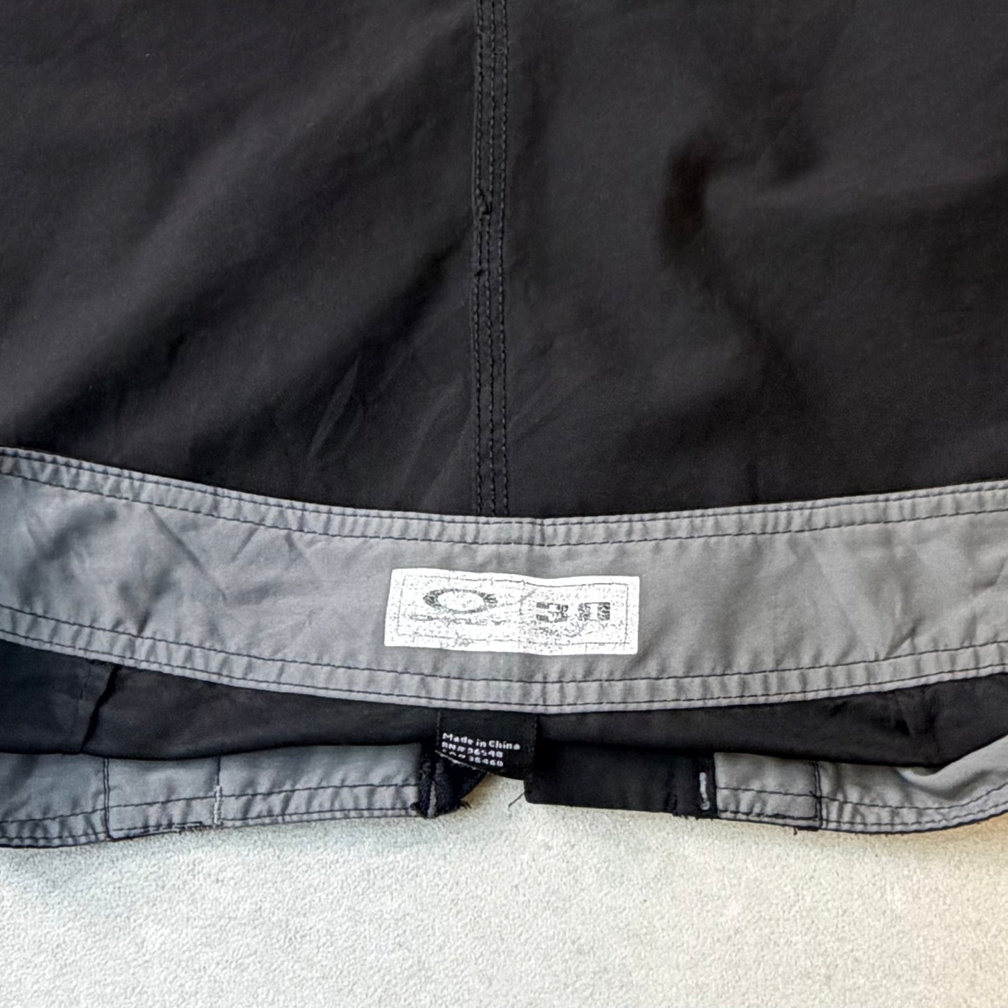 00’s Oakley Boardshorts (30)