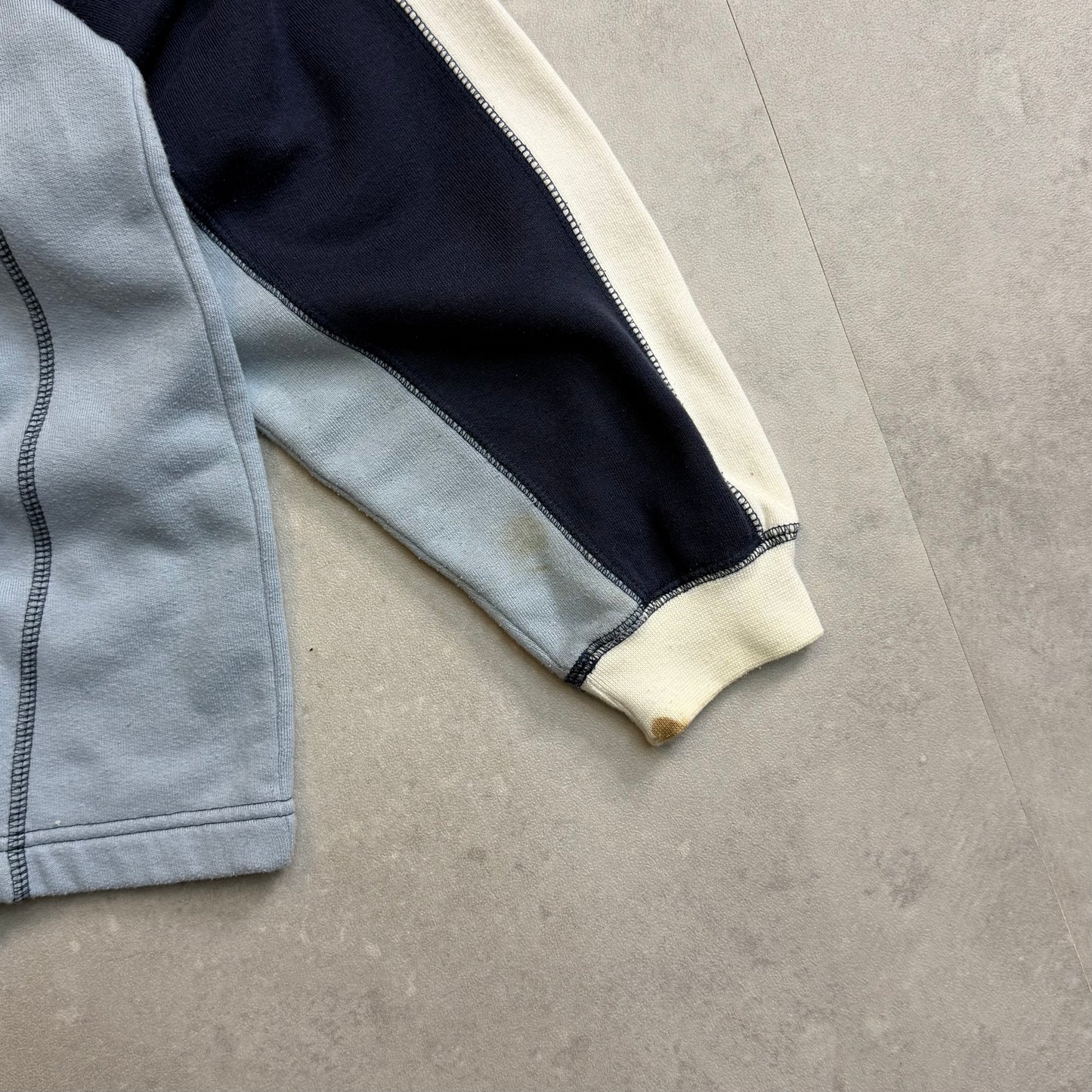 00's Quiksilver V-Neck Sweatshirt (M)