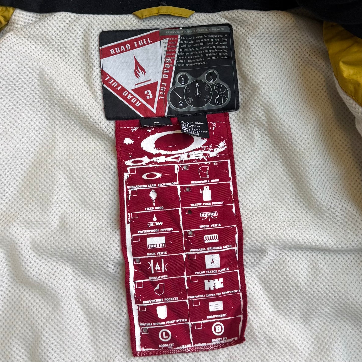00's Oakley Road Fuel Ski Jacket (L)