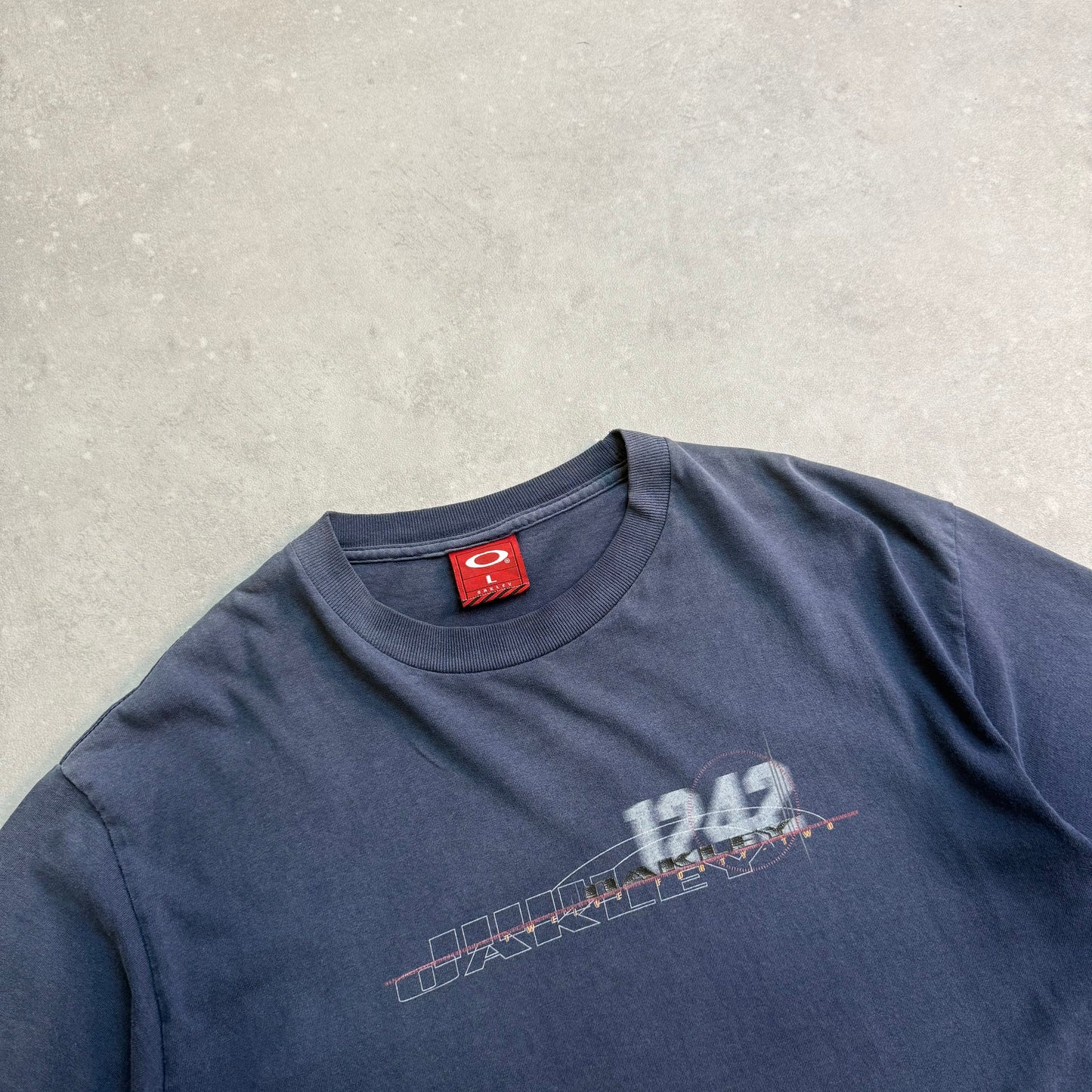 00’s Oakley T-shirt (L)
