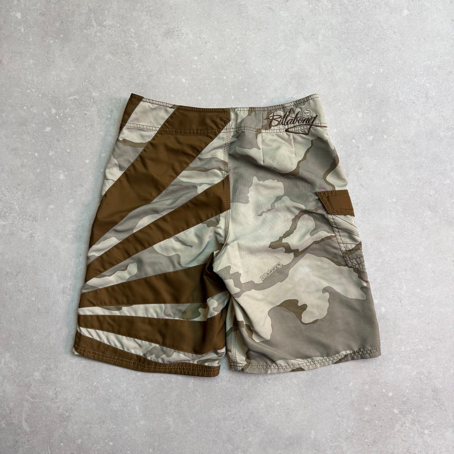00’s Billabong Andy Irons Boardshorts (32)