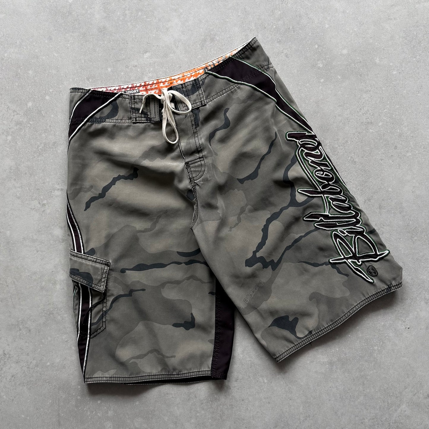 Vintage Billabong Mark Occhilupo BoardShorts (31)