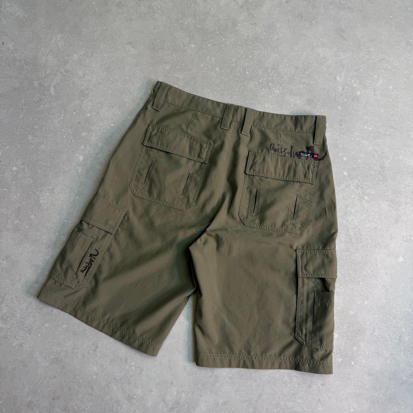 00's Quiksilver Cargo Shorts (34)