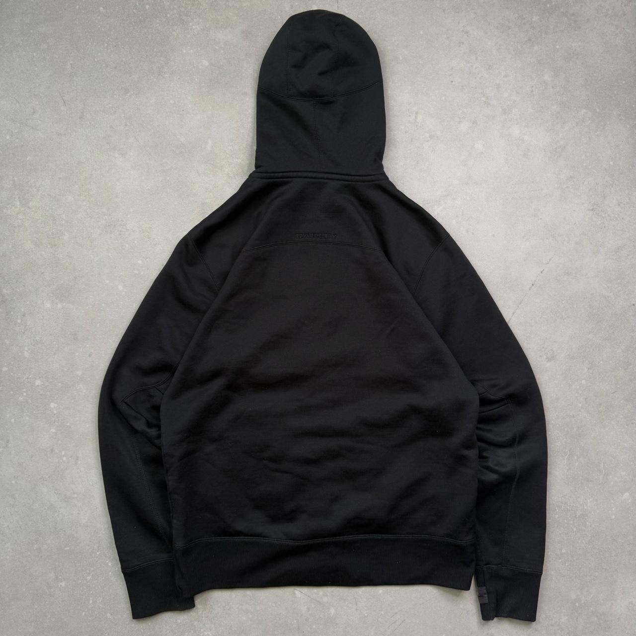 2000’s Oakley Hoodie (M)