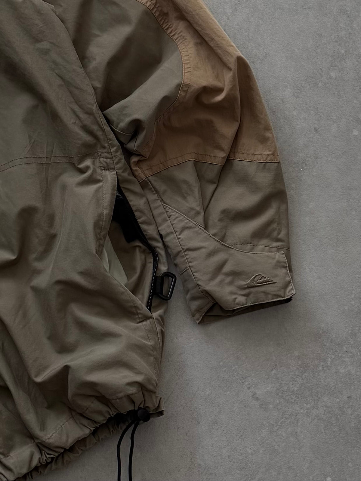 Vintage Quiksilver Windbreaker (M)