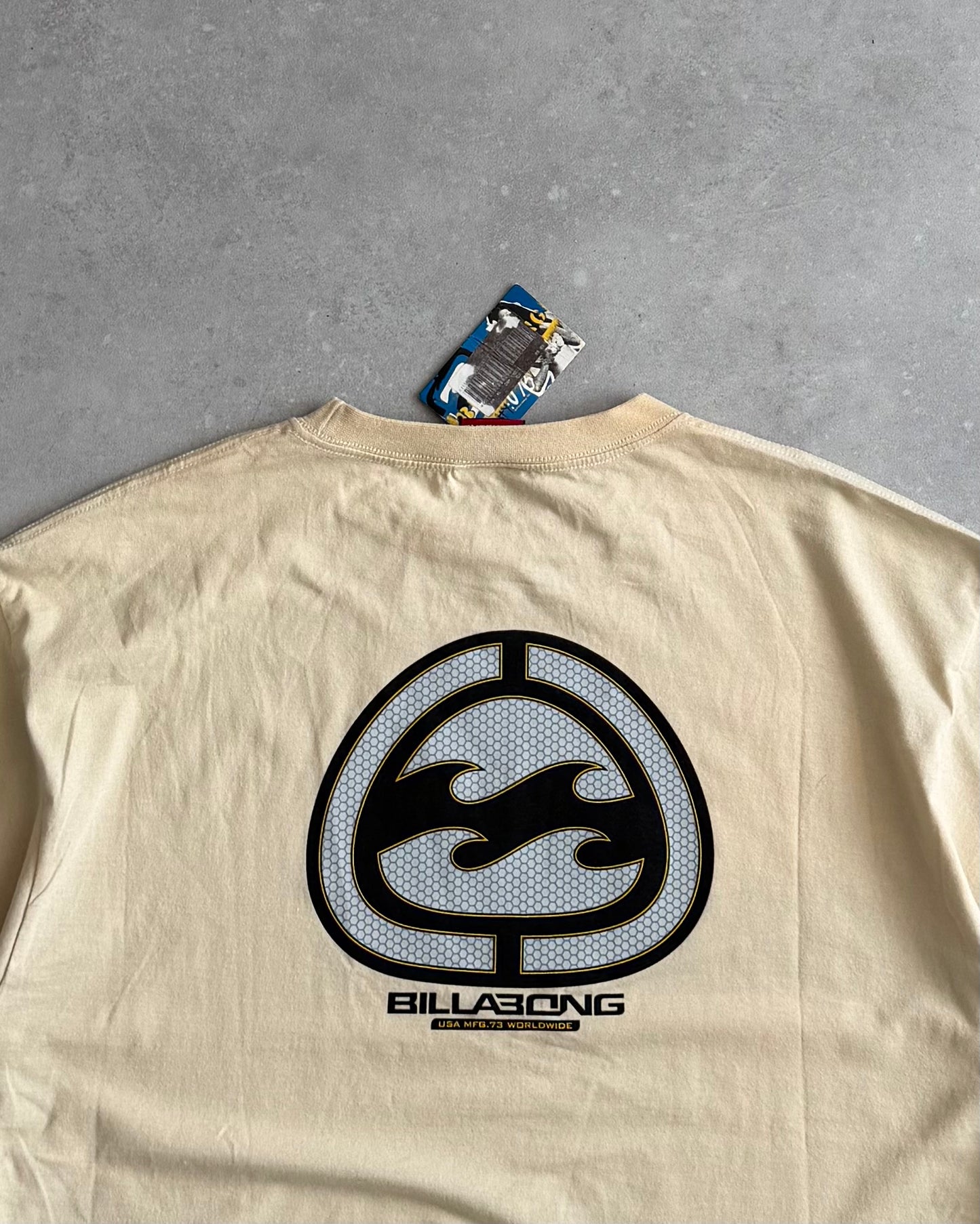 Brand New Vintage Billabong T-shirt (L)