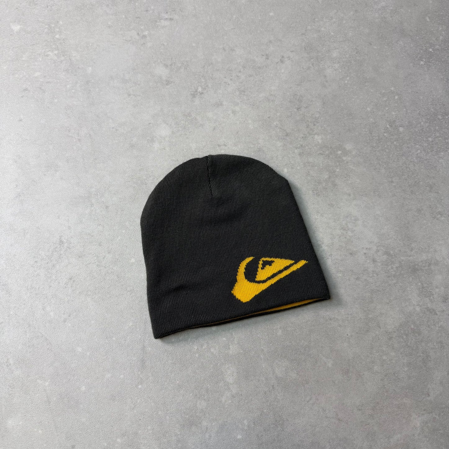 00's Reversible Quiksilver Beanie