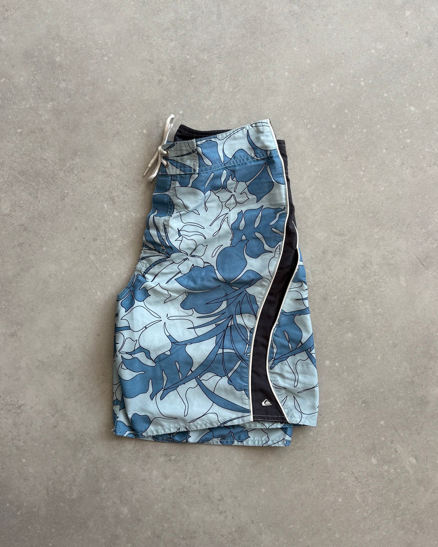 Vintage Quiksilver Boardshorts (28)