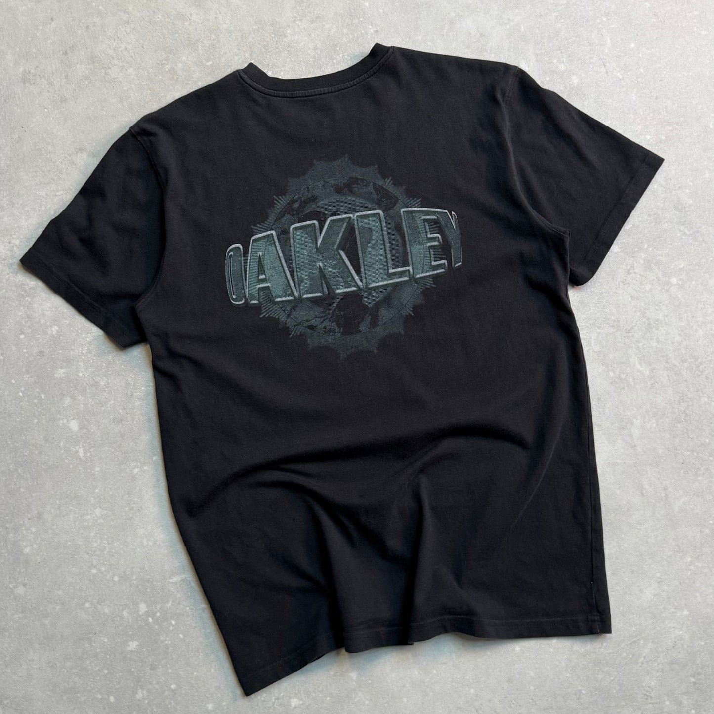 Oakley T-shirt