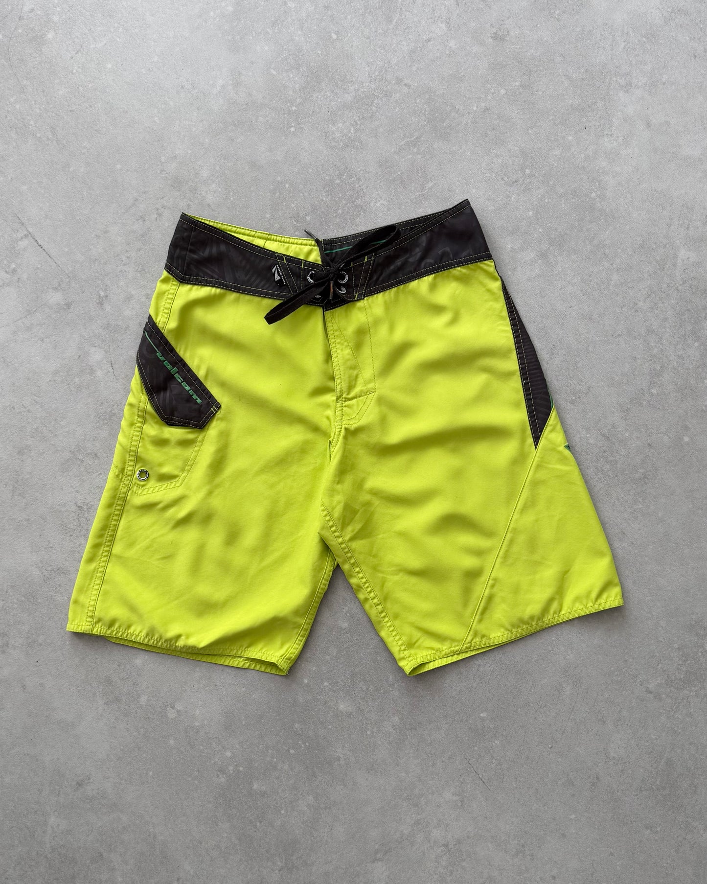 Vintage Volcom Boardshorts (28)