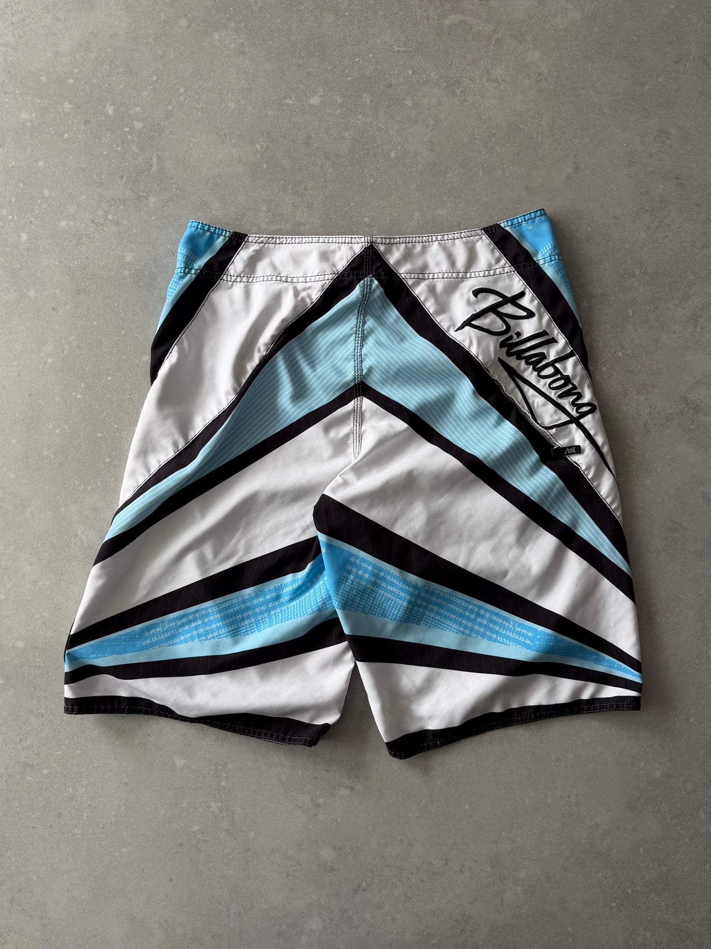 Vintage Billabong Andy Irons Samurai Boardshorts (36)