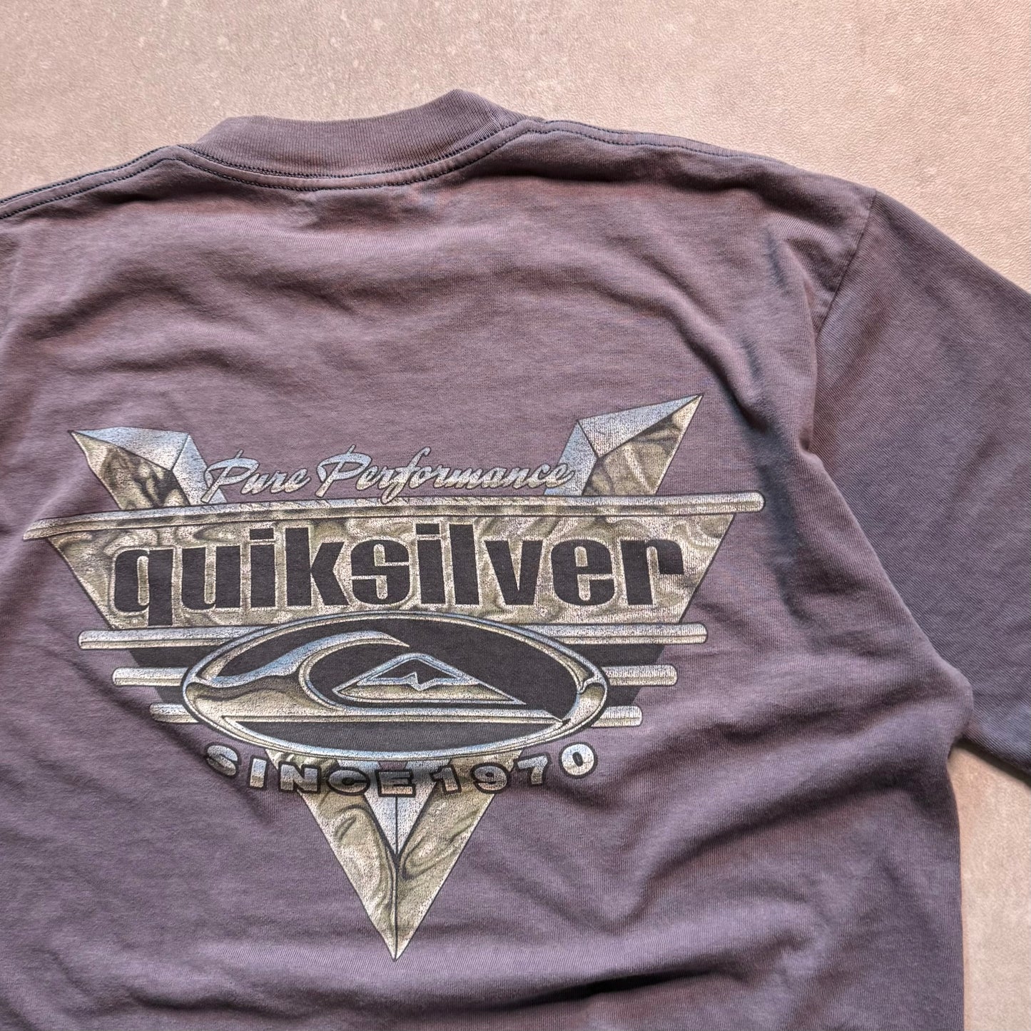 90's Quiksilver T-shirt