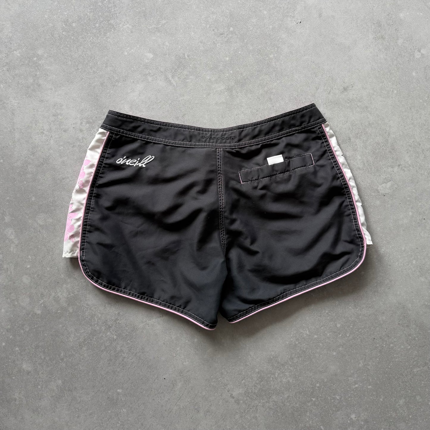 Vintage O'Neill Women's Boardshorts (8)