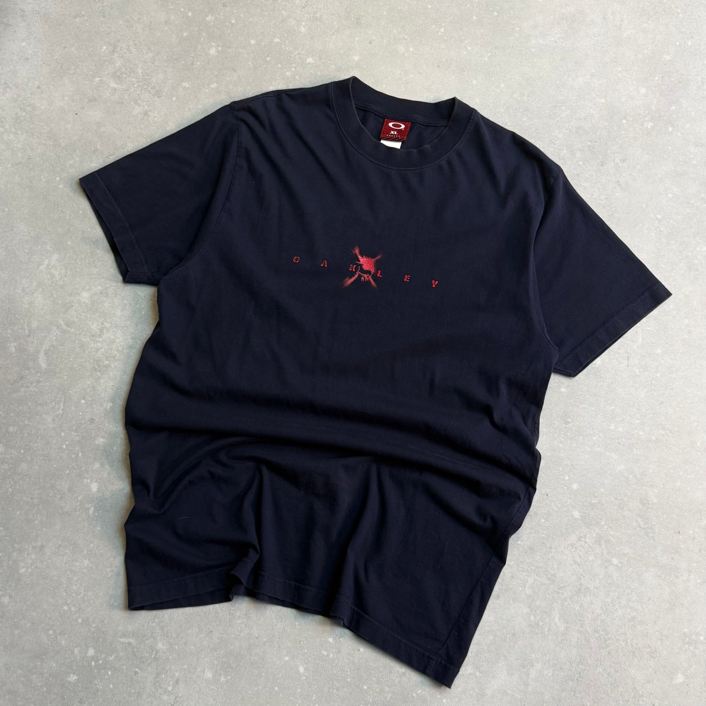 00’s Oakley T-shirt (XL)