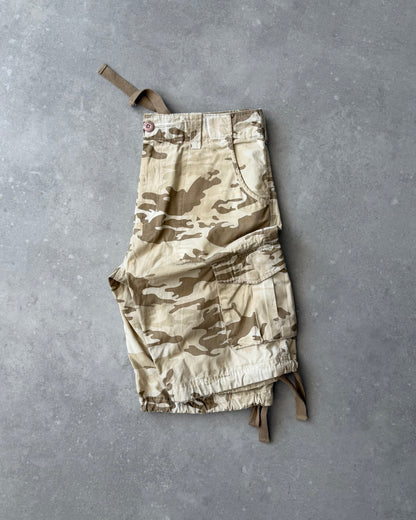 Vintage O’Neill Camo Cargo Shorts (34)