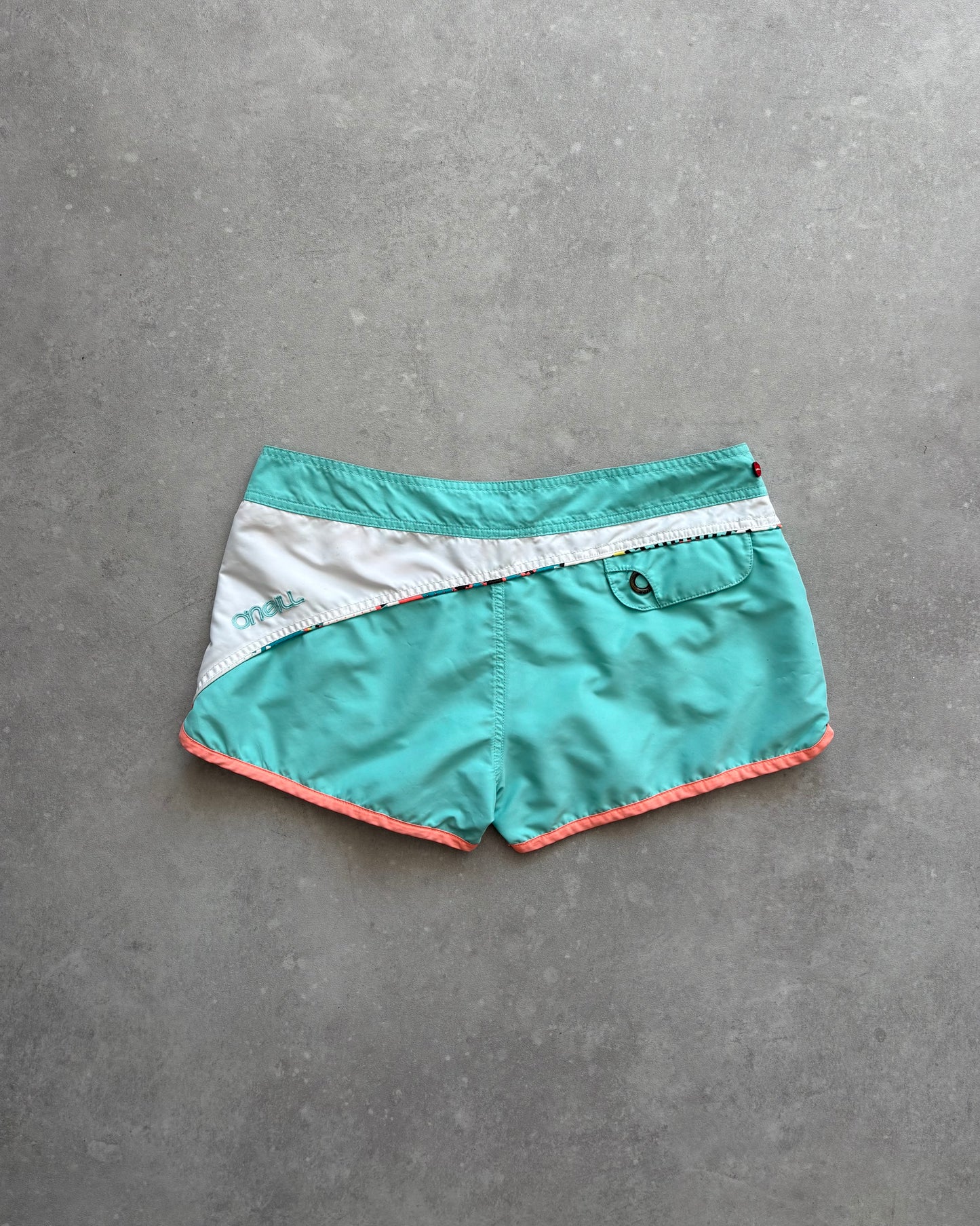 Vintage O’Neill Women’s Reversible Boardshorts (34)