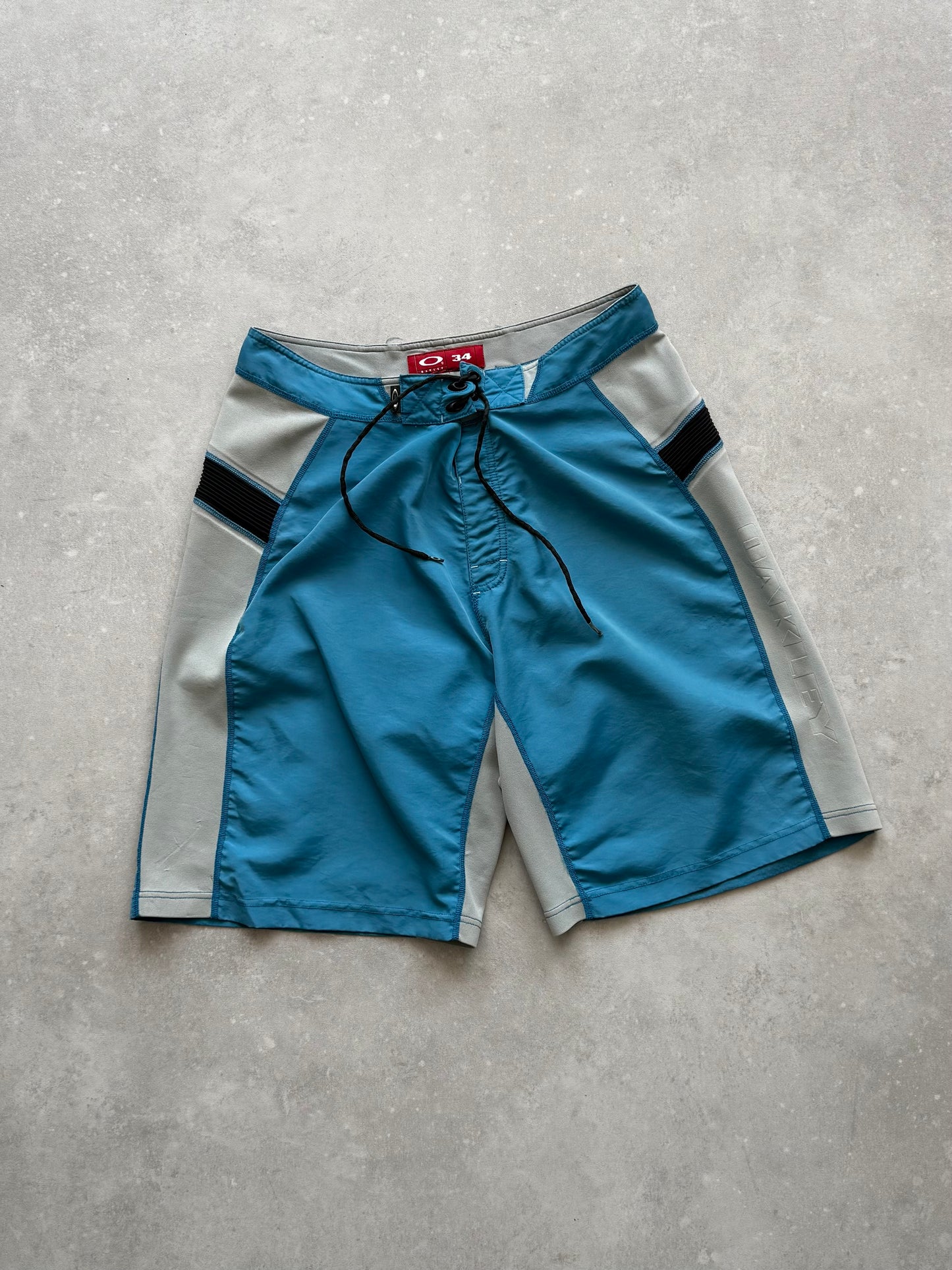 Vintage Oakley Boardshorts (34)