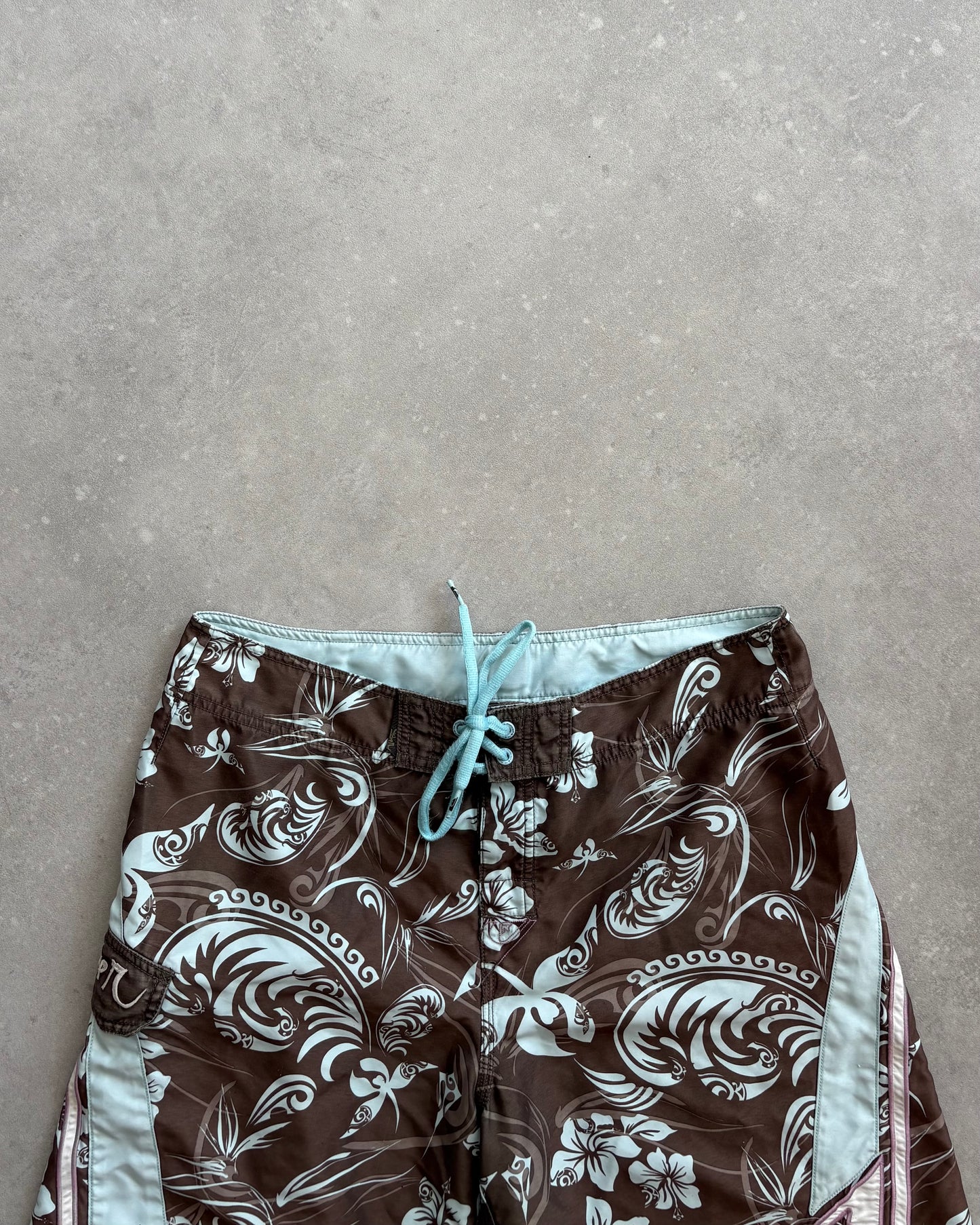 Vintage Quiksilver Boardshorts (32)