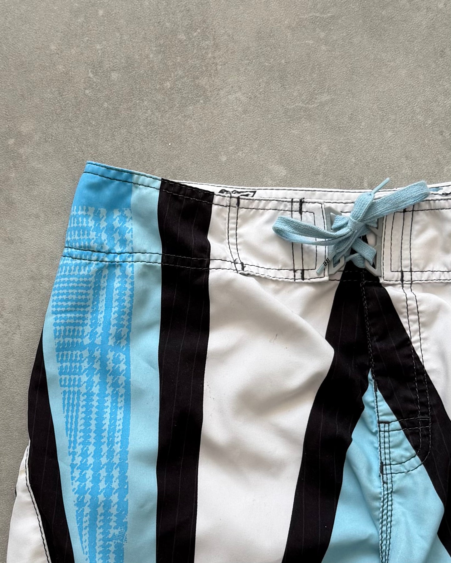 Vintage Billabong Andy Irons Samurai Boardshorts (33)